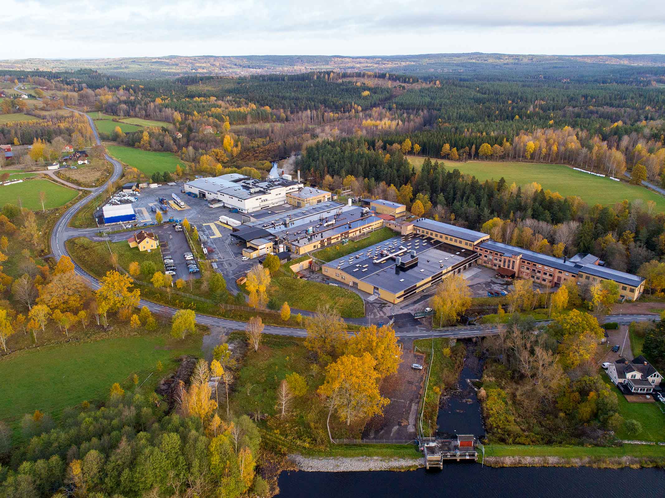 Vy över smältverket i Sjunnen