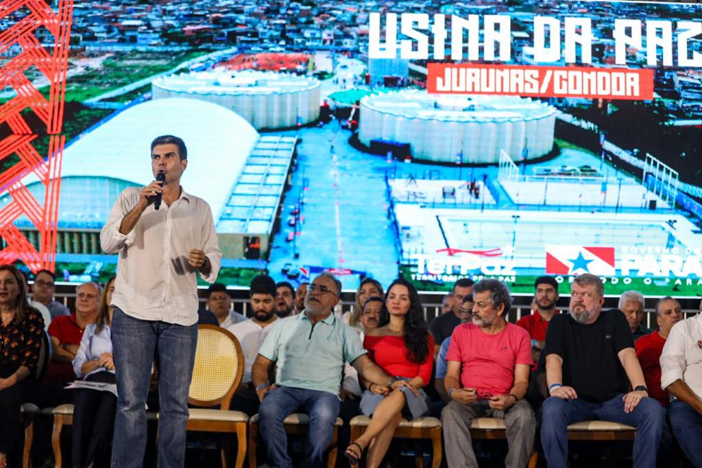 Helder Barbalho, governor of the state of Pará, at the opening of the “Usina da Paz” social center in Belem