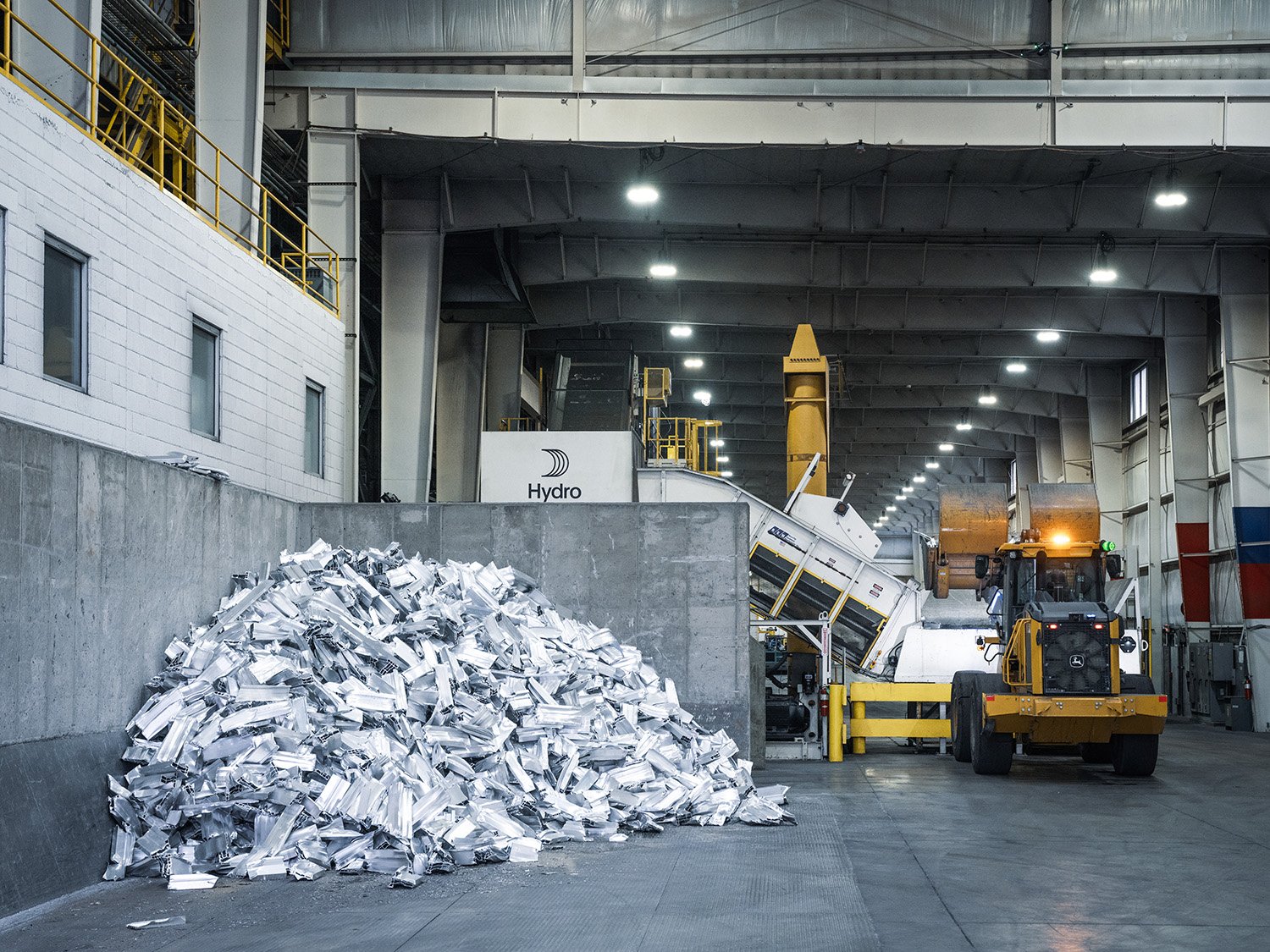 a large pile of aluminium